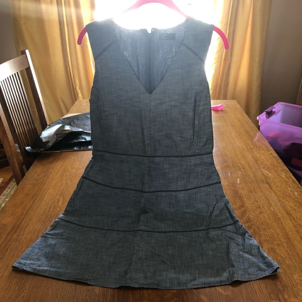 GAP v-neck Chambray Fit & Flair Dress - Picture 8 of 16